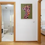 Lazynest - Modern With Parking & Balcony * 布加勒斯特