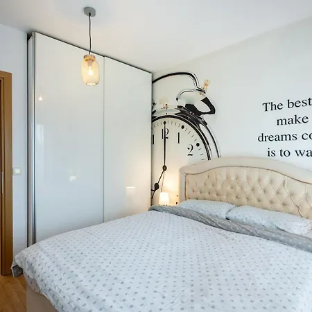 Lazynest - Modern With Parking & Balcony * Bucharest
