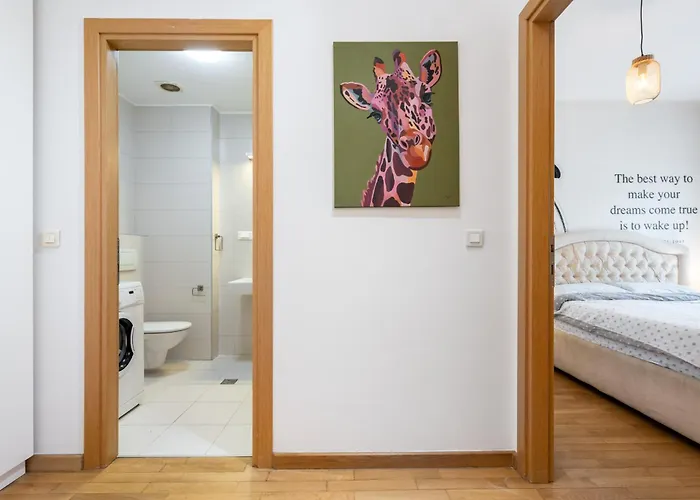 Lazynest - Modern With Parking & Balcony * Bucarest