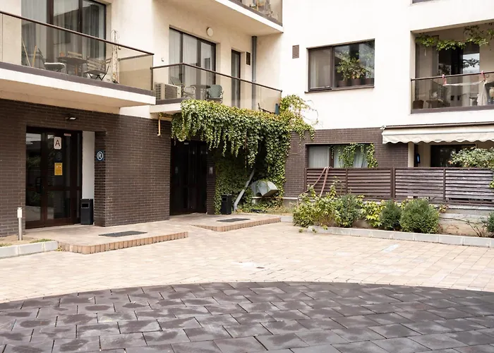 Lazynest - Modern With Parking & Balcony * Bucarest