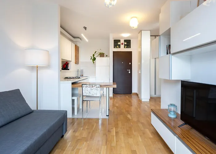 Apartamento Lazynest - Modern With Parking & Balcony